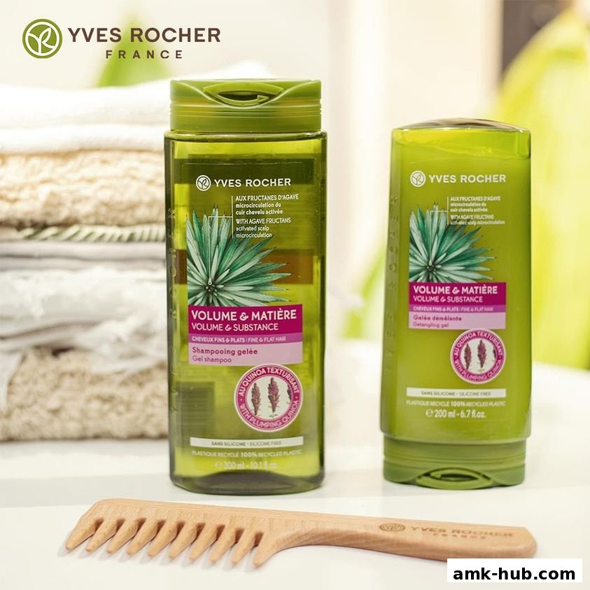 Yves Rocher Volume & Substance shampoo and detangling gel with a wooden comb.