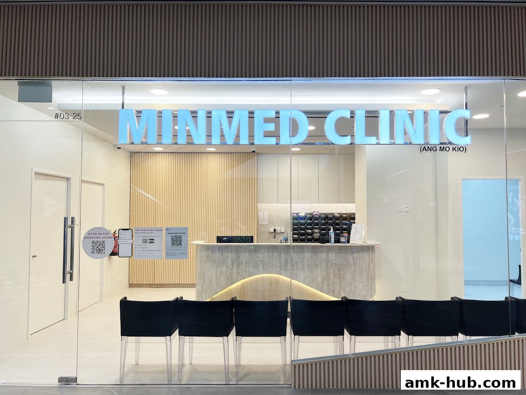 The clean and modern entrance of Minmed Clinic Ang Mo Kio with a reception desk and waiting area.