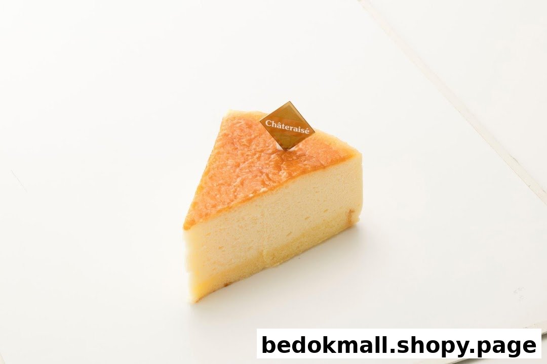 A slice of light-colored cake with a Châteraisé brand tag on a white background.
