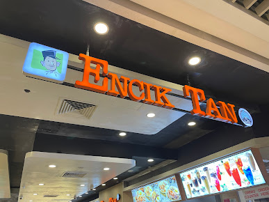 Encik Tan