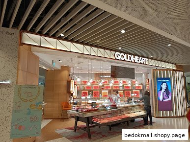 View of Goldheart Jewelry shop entrance and interior displays.