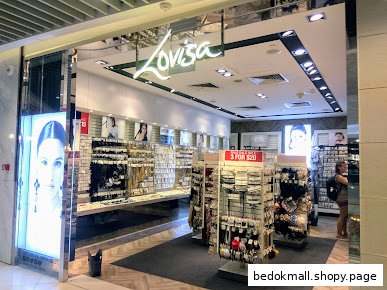 Lovisa shop front displaying jewelry and accessories.