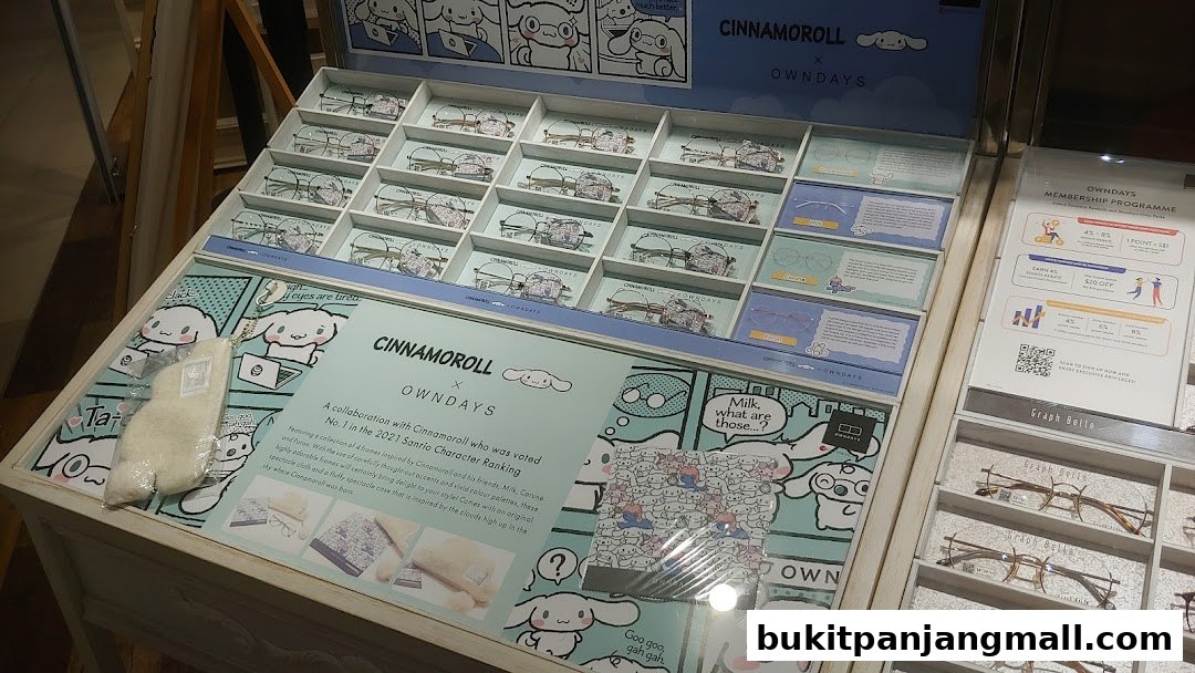 Display of Cinnamoroll x OWNDAYS collaboration eyeglasses with promotional membership information.