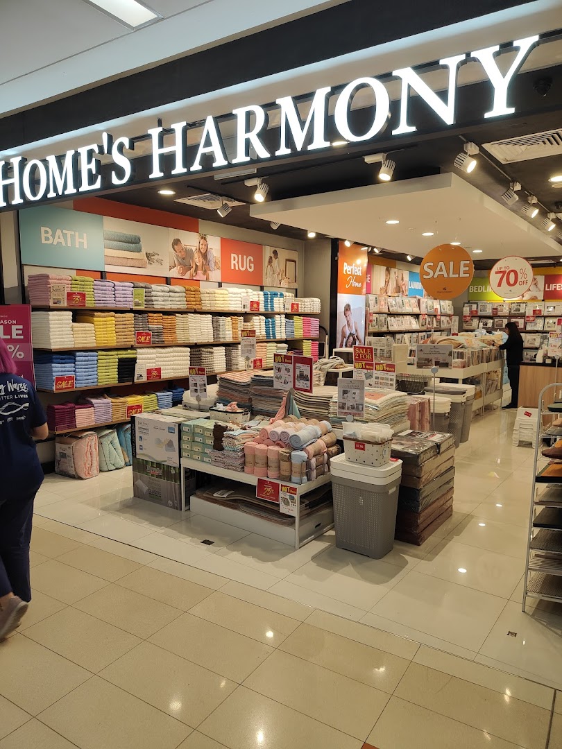 The entrance of Home's Harmony, showcasing a wide array of home essentials and bath items.