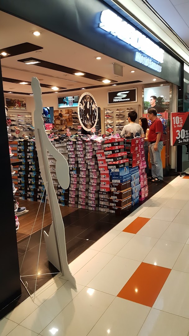 Skechers
