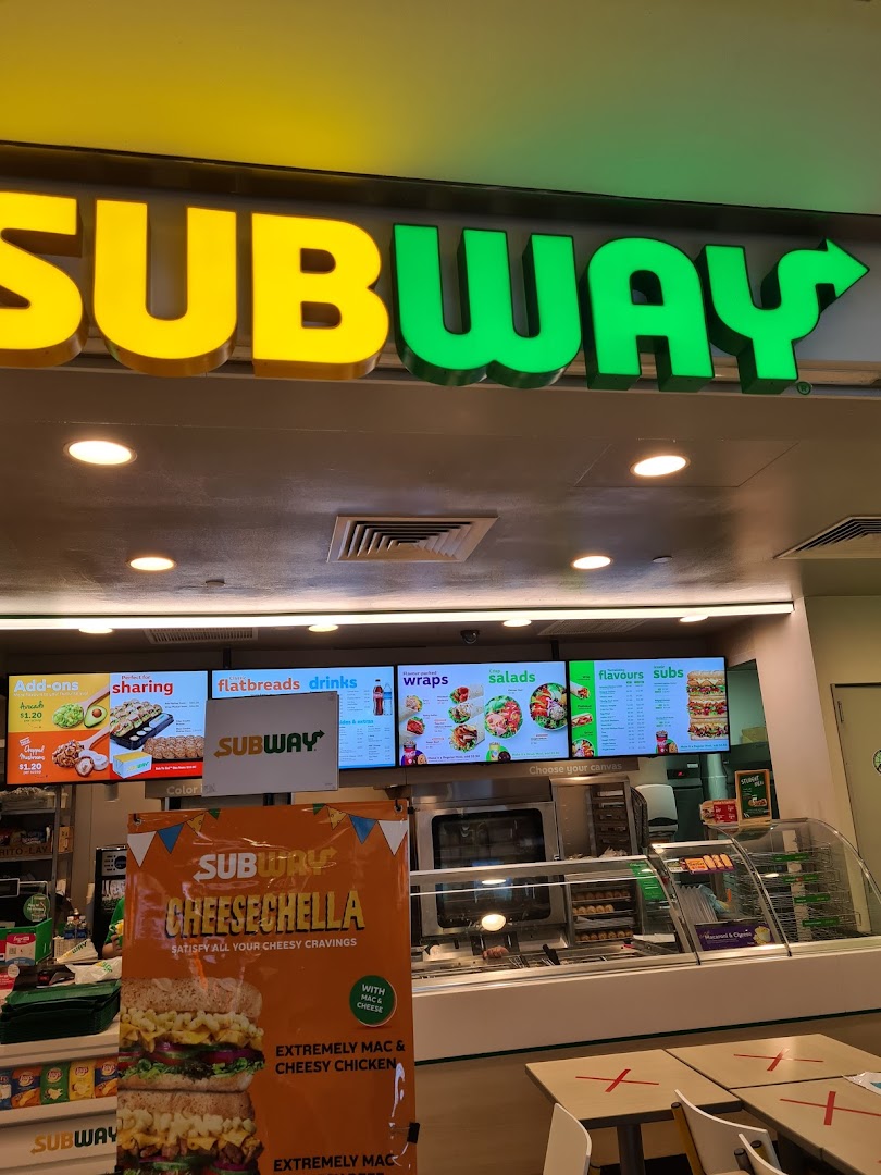 Subway CM image 23