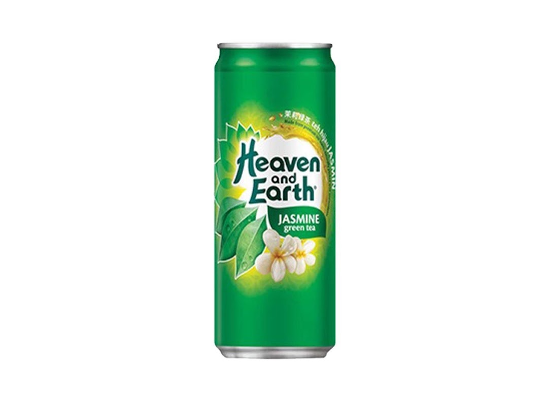A green can of Heaven and Earth Jasmine Green Tea.