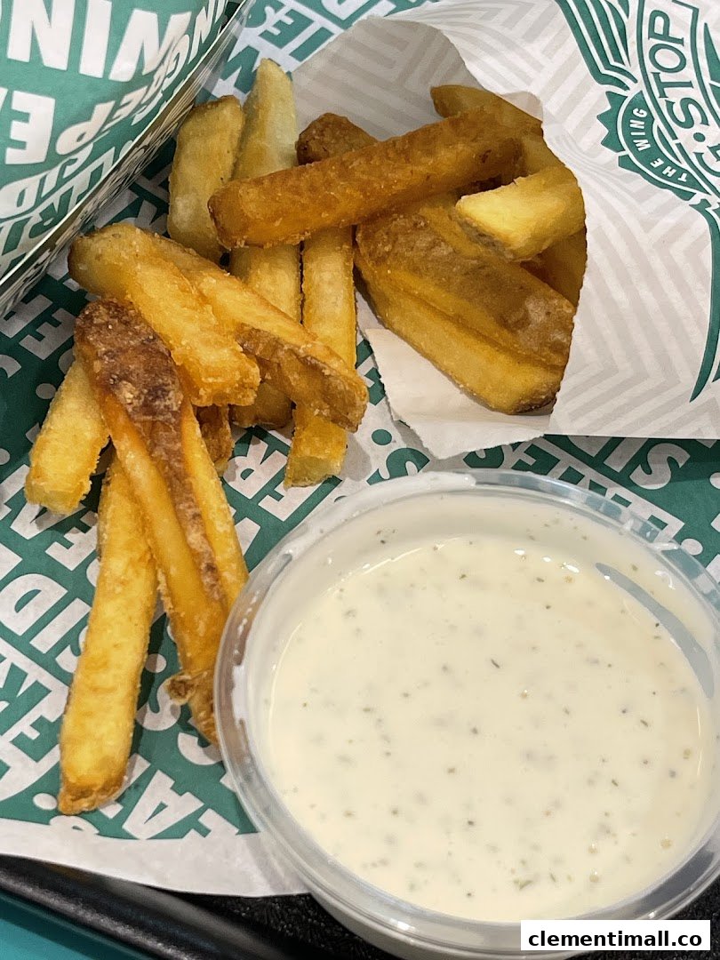 Wingstop The Clementi Mall image 14