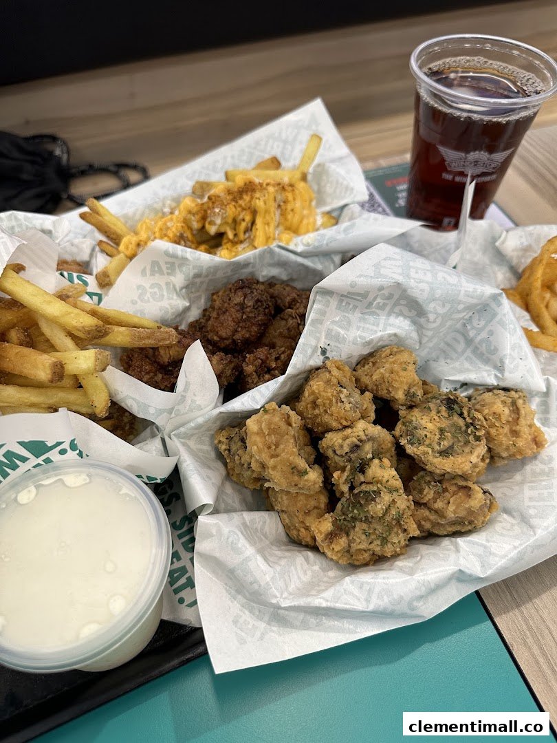 Wingstop The Clementi Mall image 2