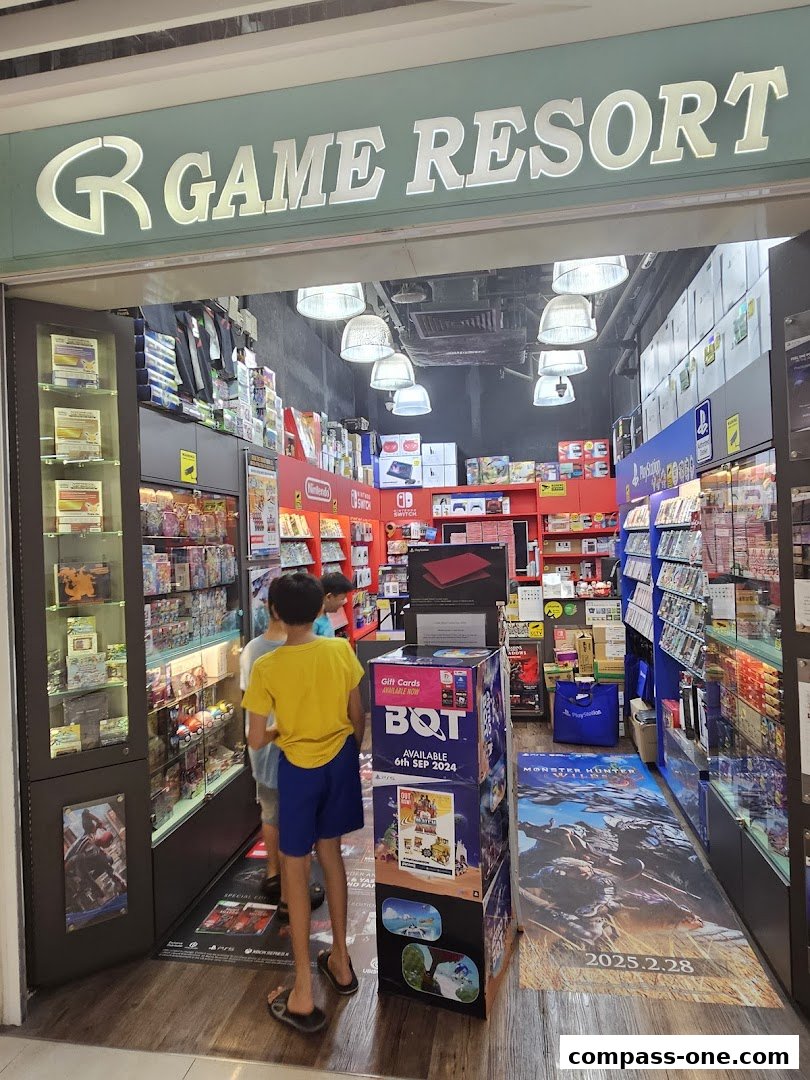 Entrance to Game Resort, a store filled with video games, consoles, and accessories.