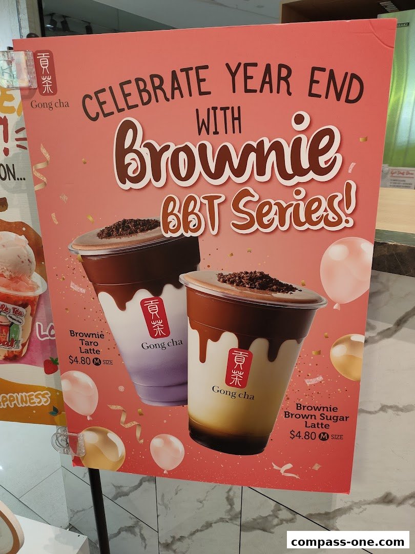 A promotional poster for Gong Cha's Brownie BBT Series, featuring two drinks.
