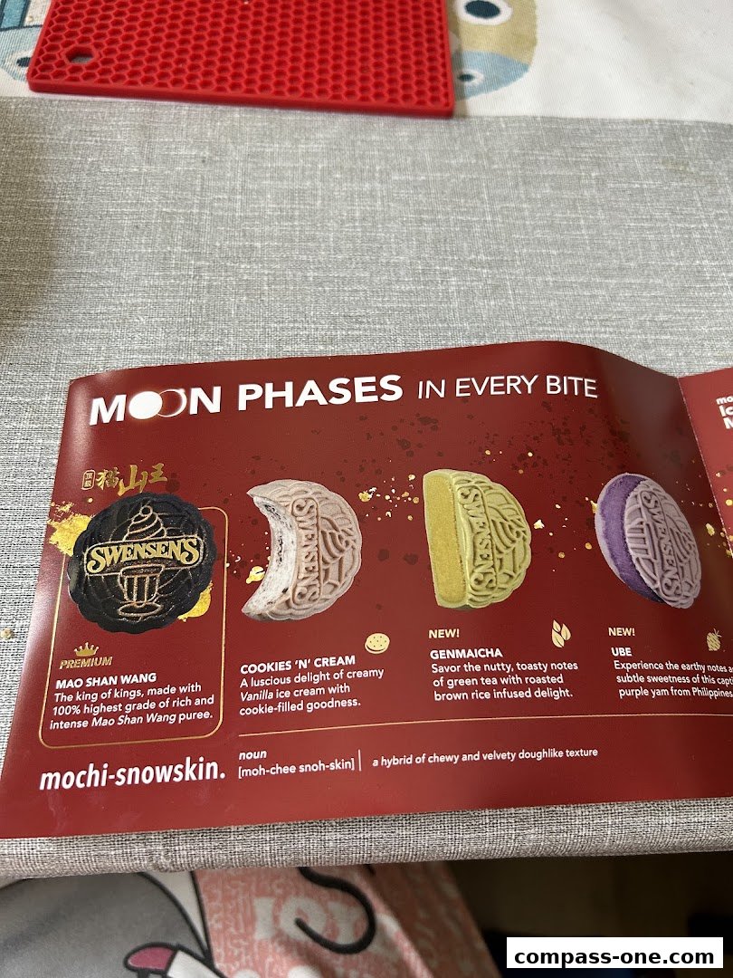 Swensen's mooncakes with various flavors like Mao Shan Wang, Cookies 'n' Cream, Genmaicha, and Ube.