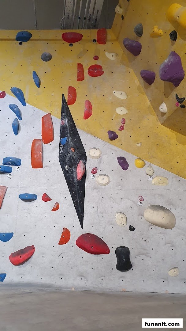 Climb Central Funan image 10