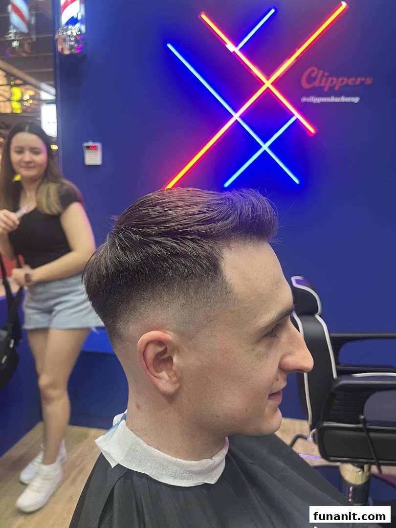 Clippers Barber  Funan image 19