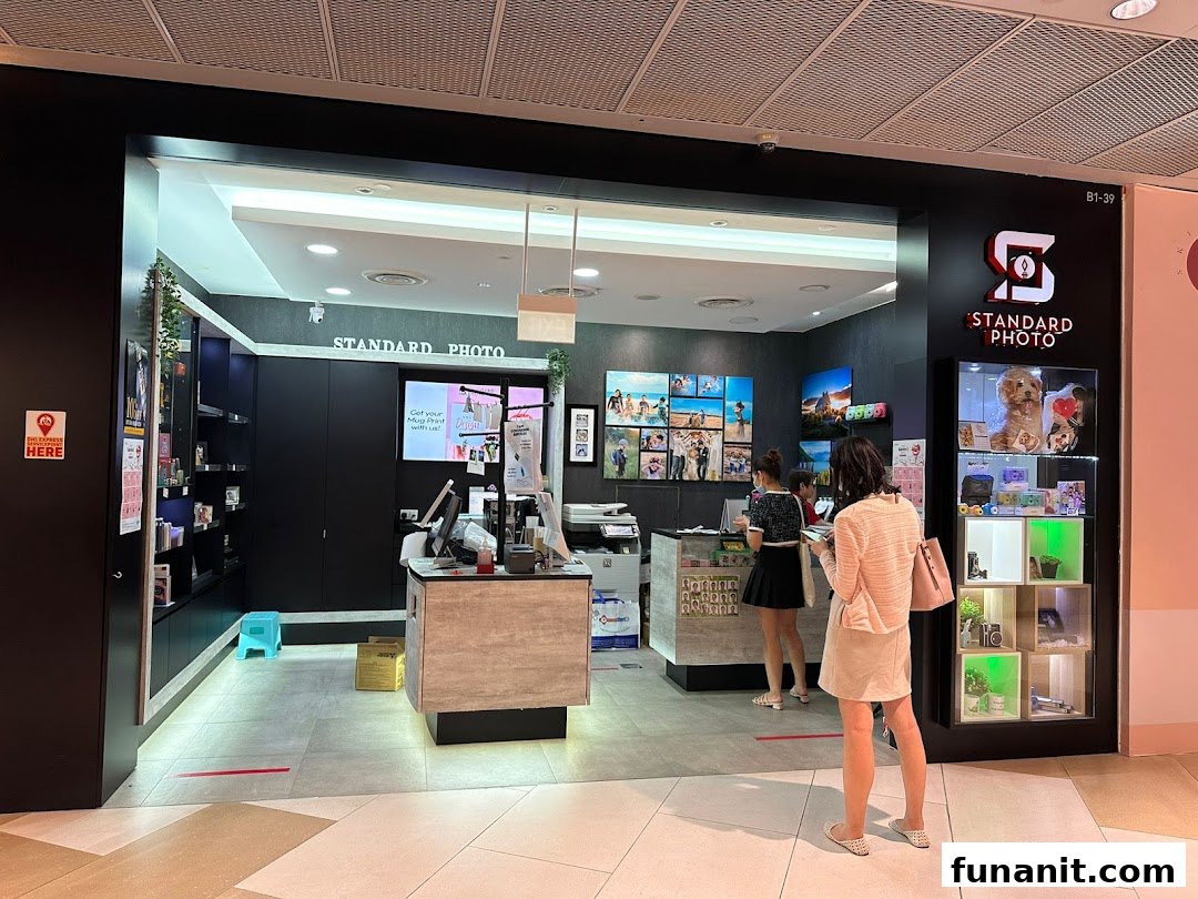 DHL Express Service Point - Standard Photo Funan DHL PARTNER image 2