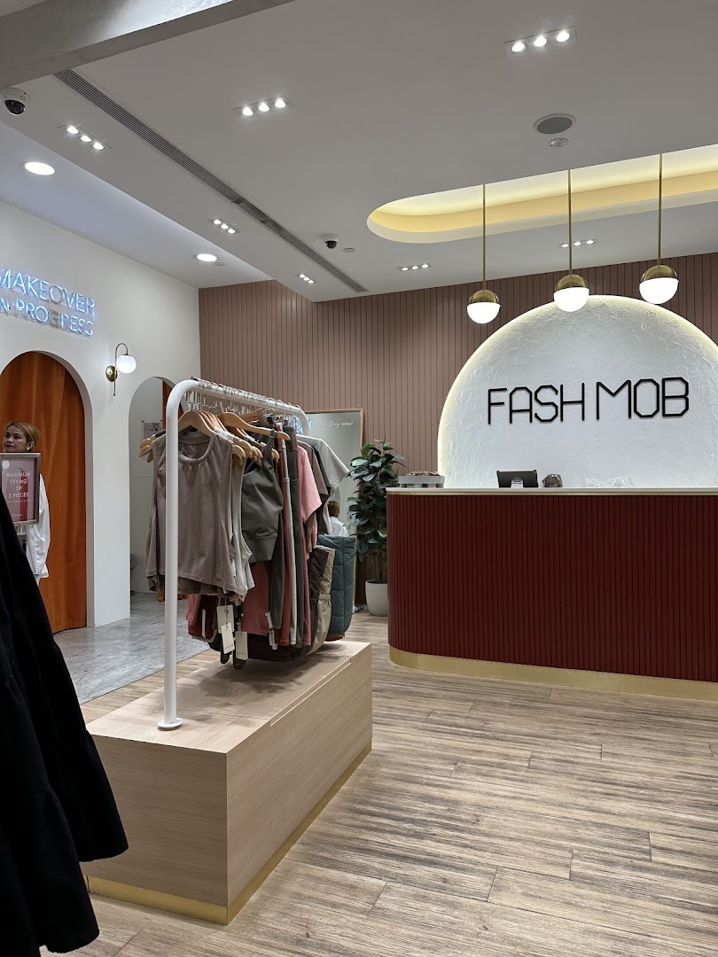Fash Mob image 7