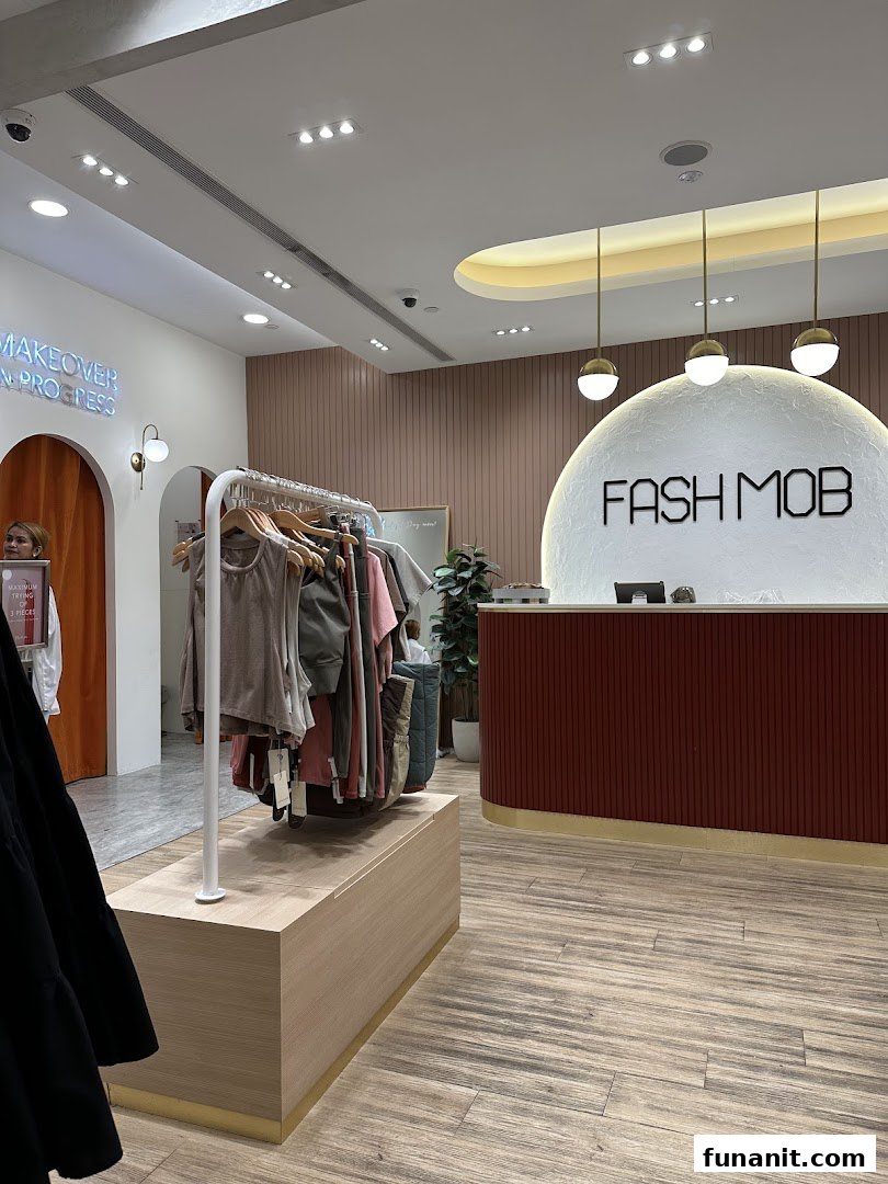 Fash Mob image 7