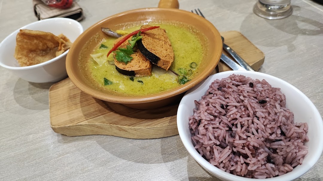 Flavours by Saute  Funan  City Hall  Vegetarian Vegan Halal  Local Western Fusion Cuisines image 5