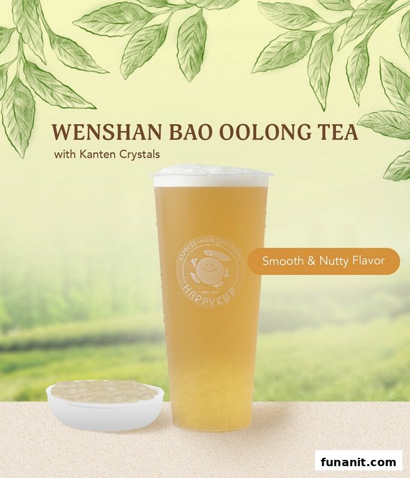 A tall glass of Wenshan Bao Oolong Tea with Kanten Crystals, highlighting its smooth and nutty flavor.