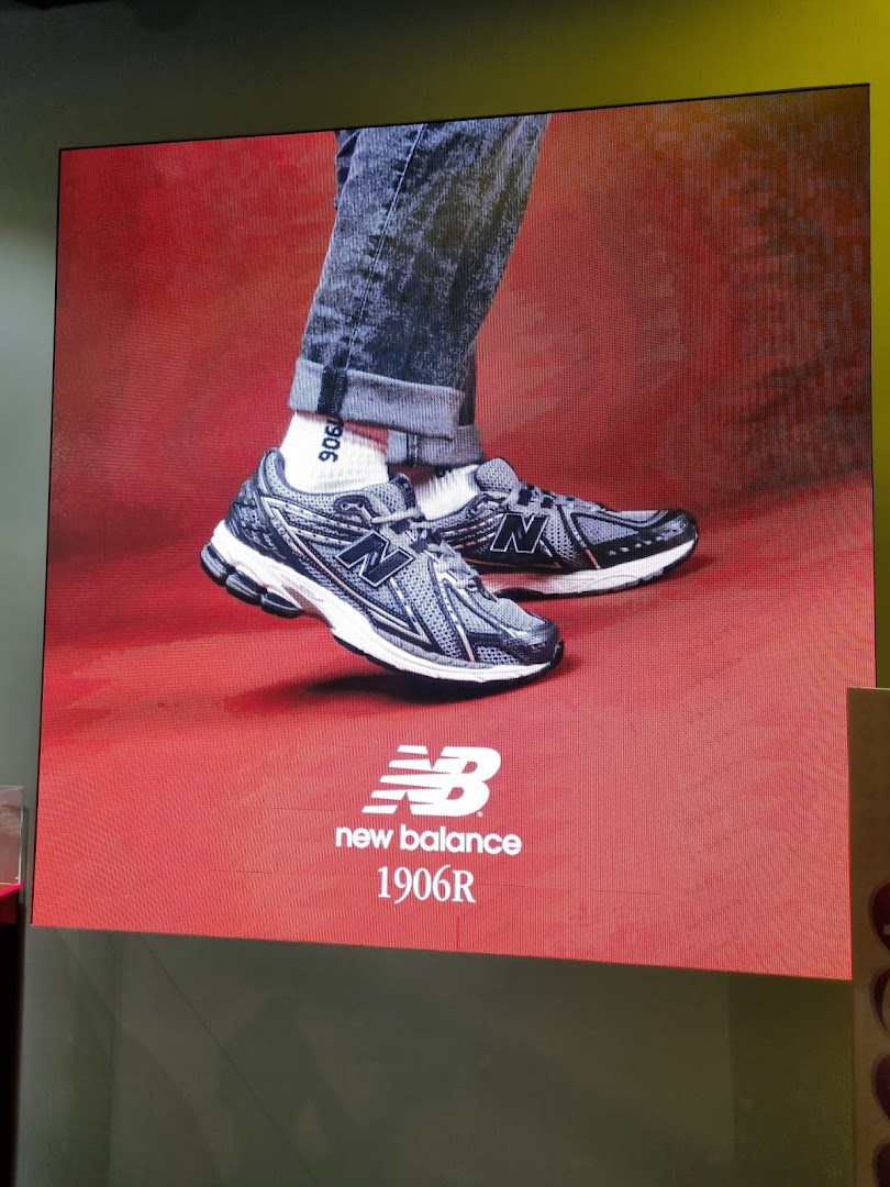 JD Sports image 15