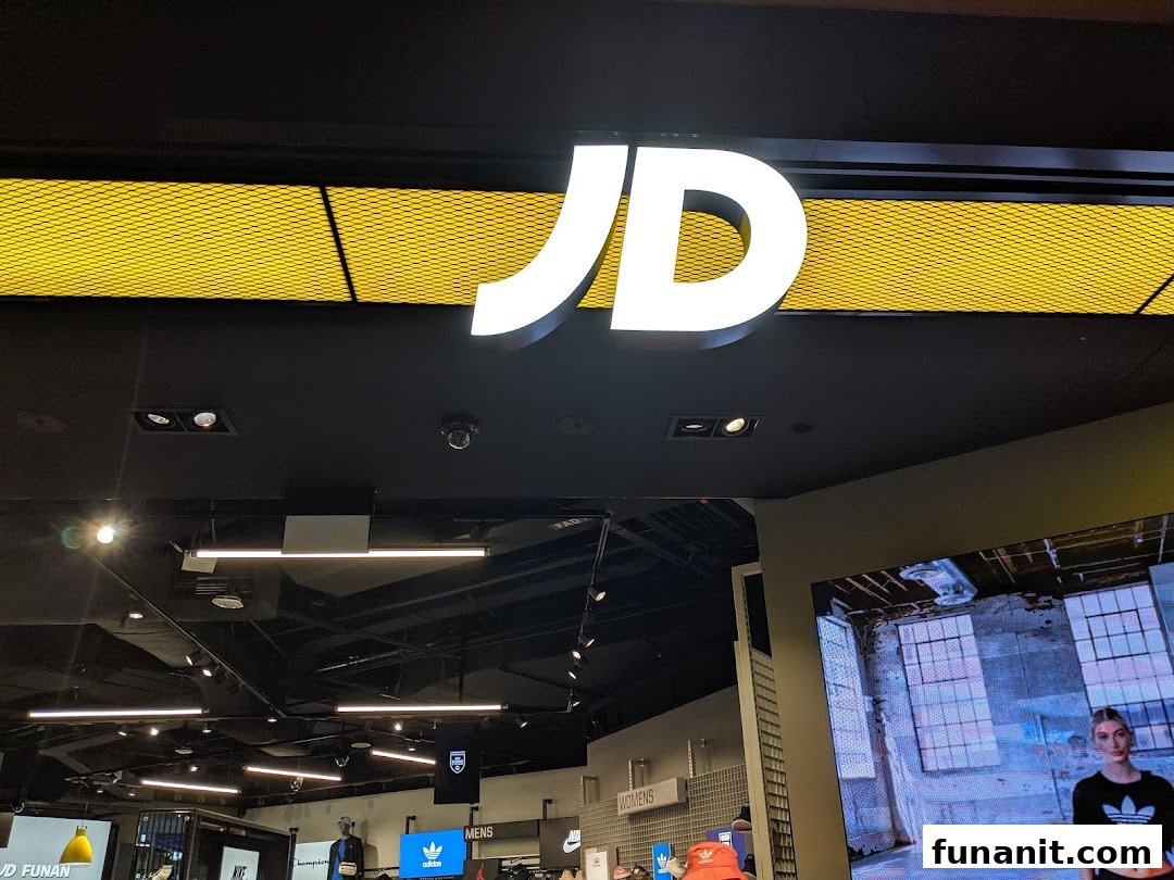 JD Sports image 28