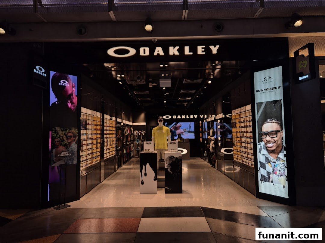 Oakley Funan image 6