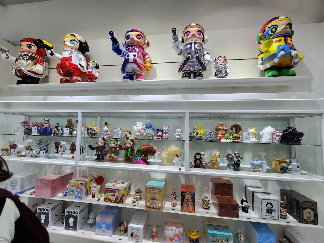 POP MART Funan image 11