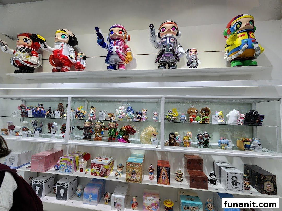 POP MART Funan image 11