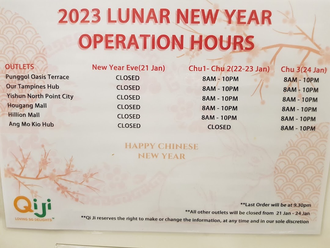 A notice displaying Qi Ji's Lunar New Year operation hours for various outlets.