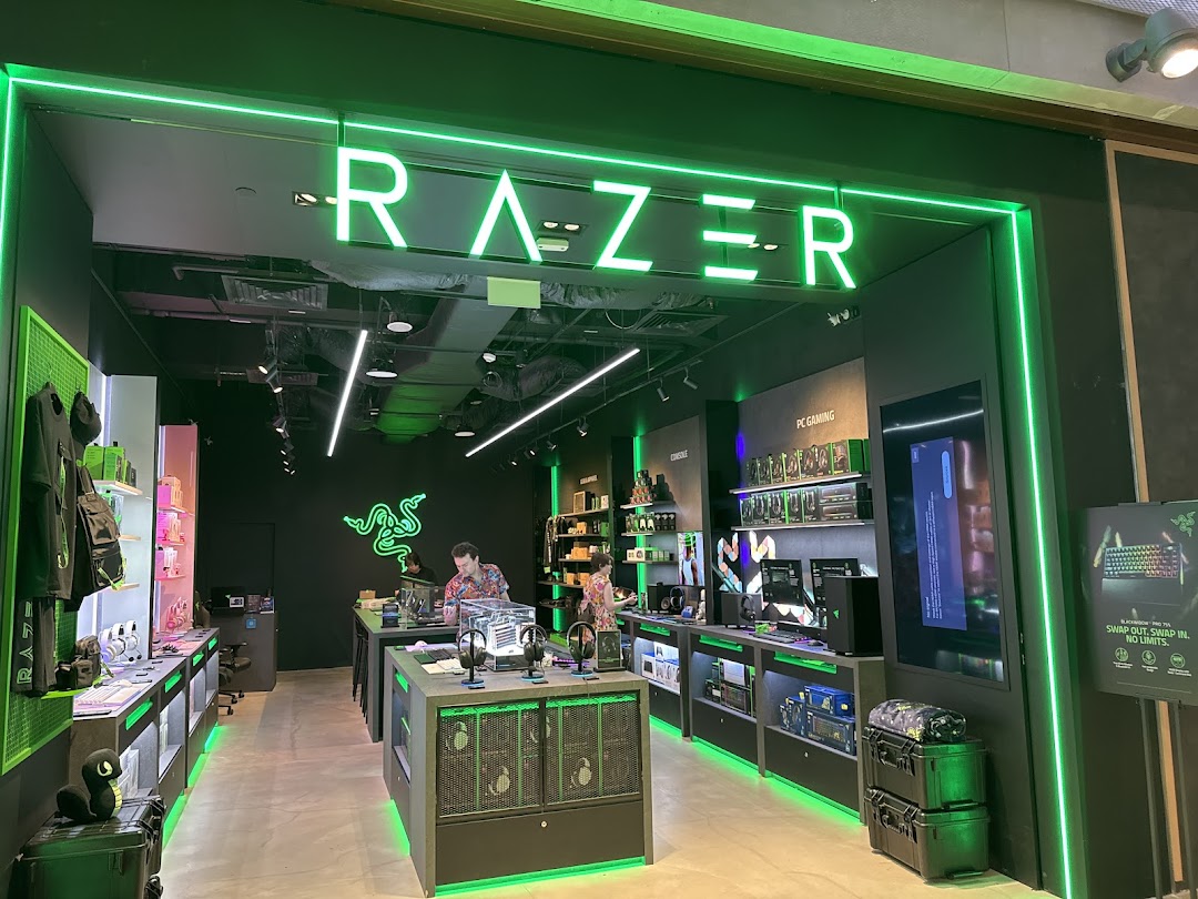 RazerStore Funan image 20