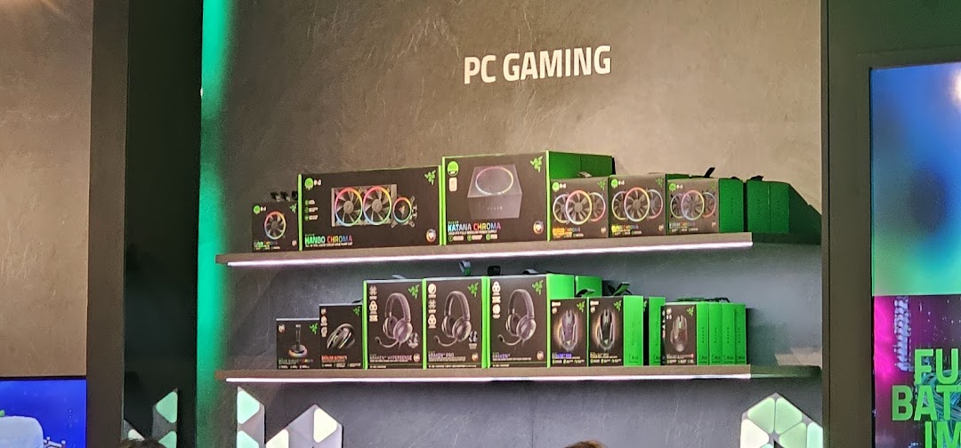 RazerStore Funan image 31