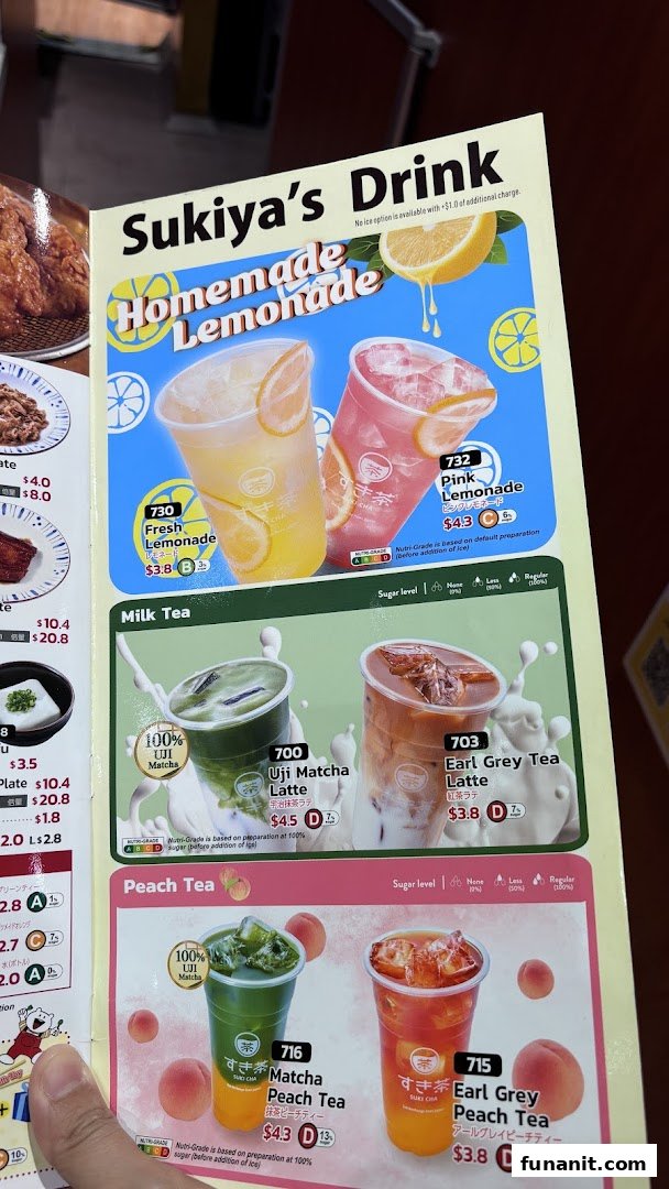 A vibrant menu showcasing Sukiya's diverse range of refreshing beverages.