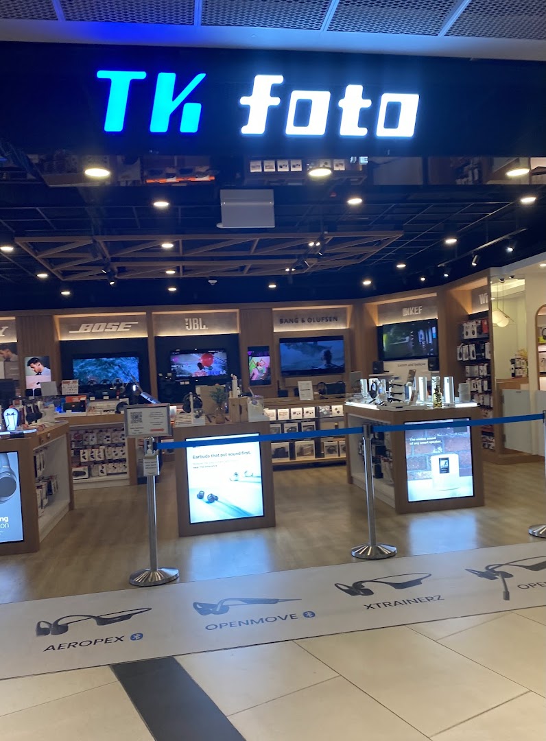 The interior of TK Foto Technic, showcasing a wide range of audio electronics from leading brands.