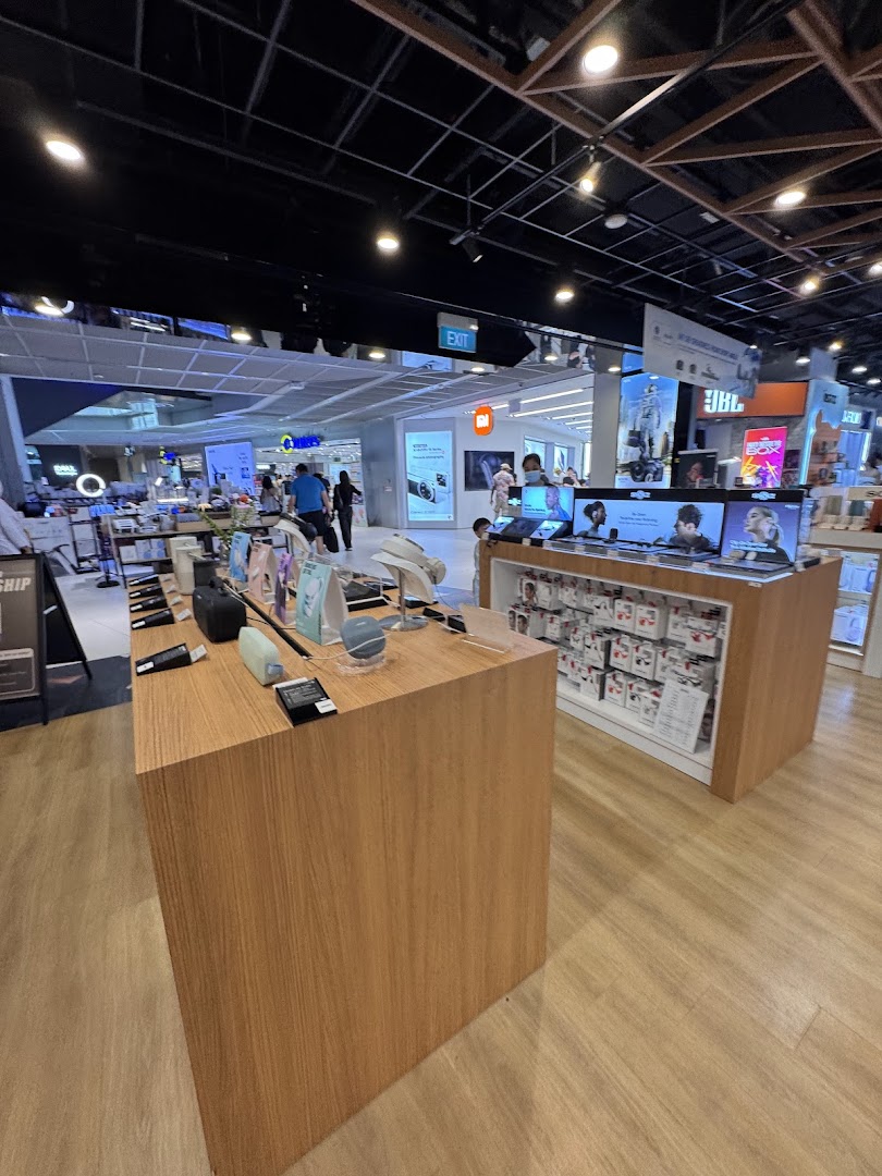 T K Foto Technic Pte Ltd Funan image 8