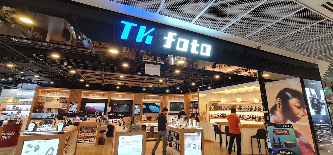 Interior view of TK Foto Technic, showcasing a wide range of audio and camera equipment from top brands.