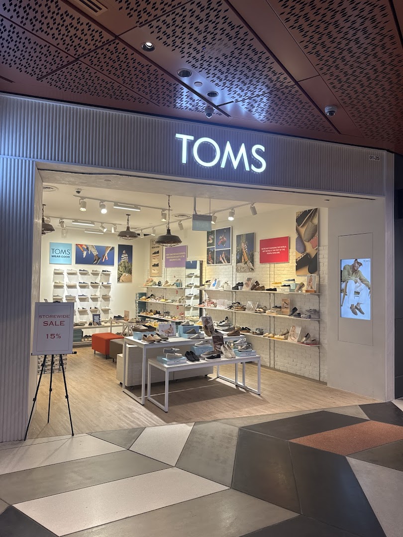 Toms  Funan