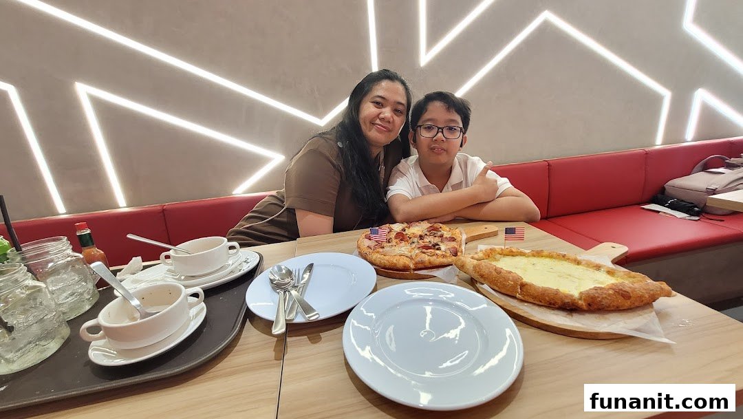 US PIZZA - Funan Mall image 14