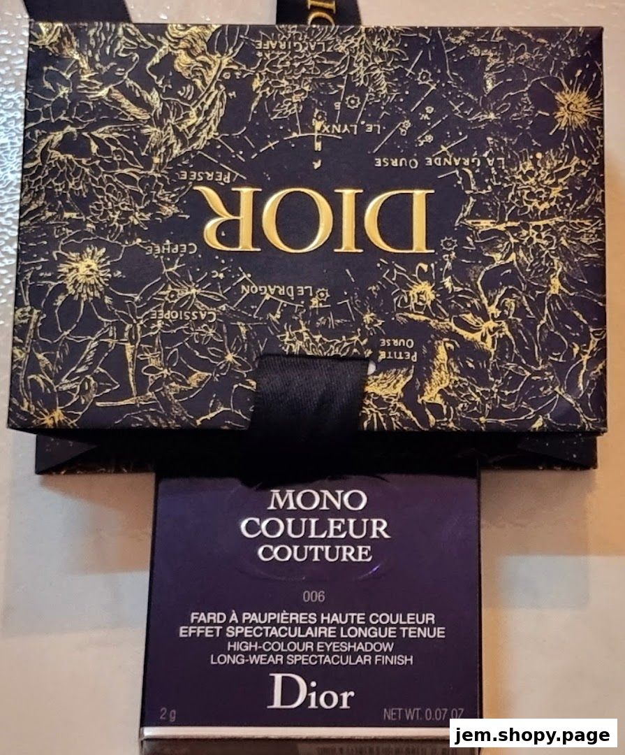 Dior Mono Couleur Couture eyeshadow in elegant packaging with celestial motifs.