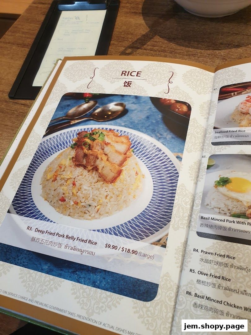 A menu page from Soi Thai Soi Nice featuring rice dishes with enticing images and descriptions.