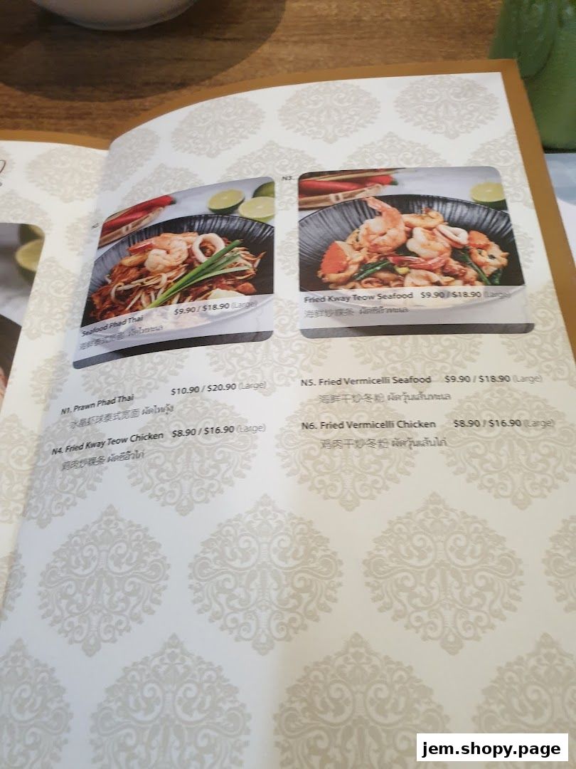 A menu from Soi Thai Soi Nice JEM featuring various Thai noodle dishes with images.