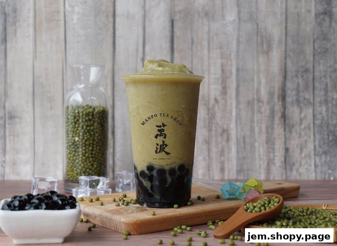 A refreshing mung bean smoothie with tapioca pearls from Wanpo Tea Shop.