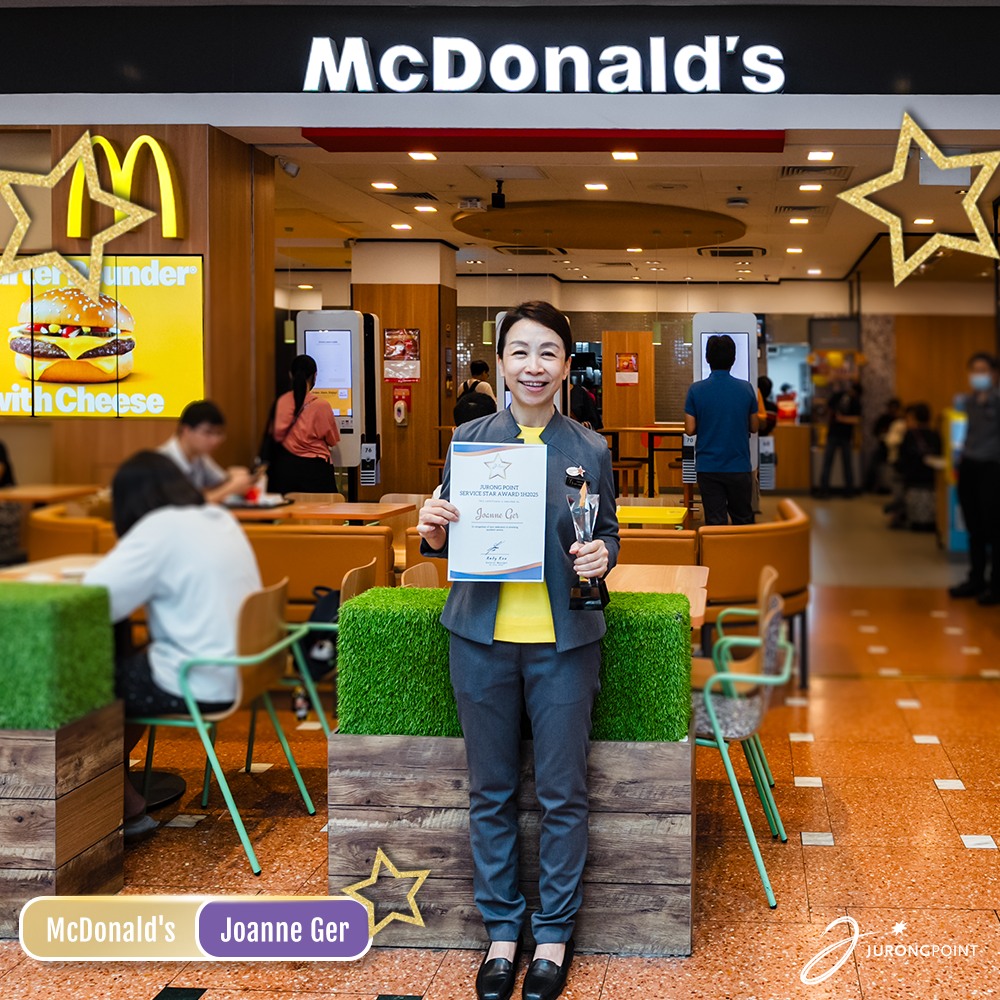 A Jurong Point Service Star Award winner