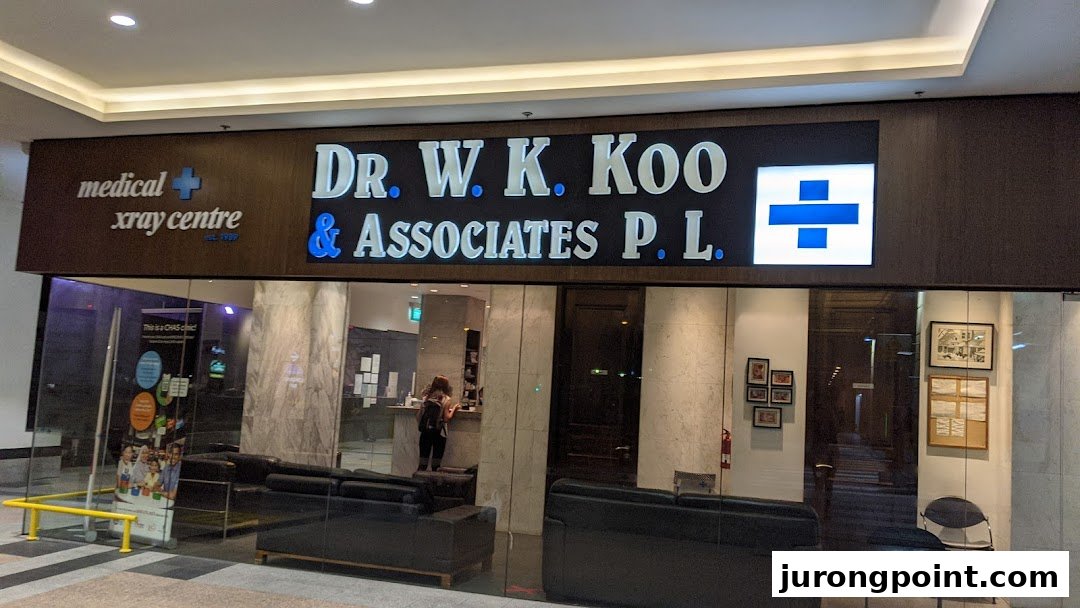 Exterior view of Dr. W. K. Koo & Associates P.L., a medical and x-ray centre.