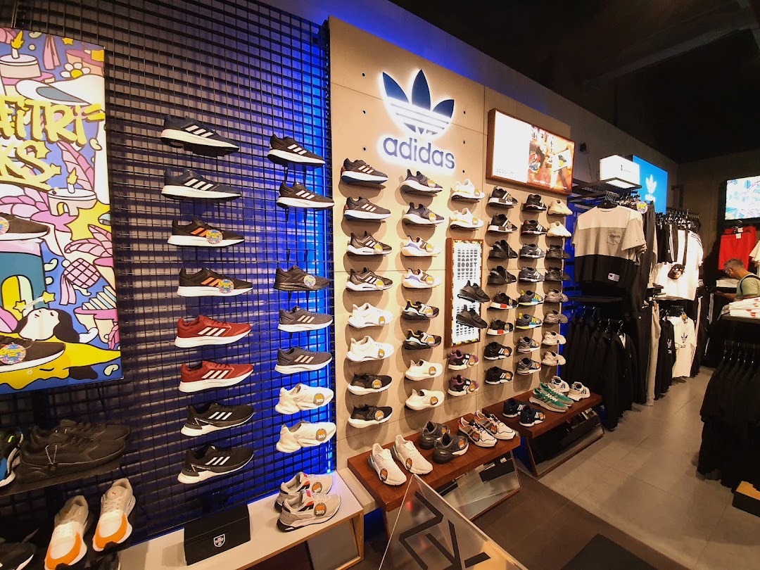 JD Sports image 10