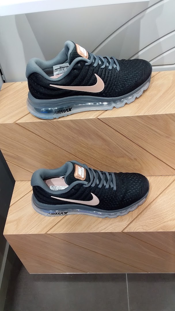 JD Sports image 19