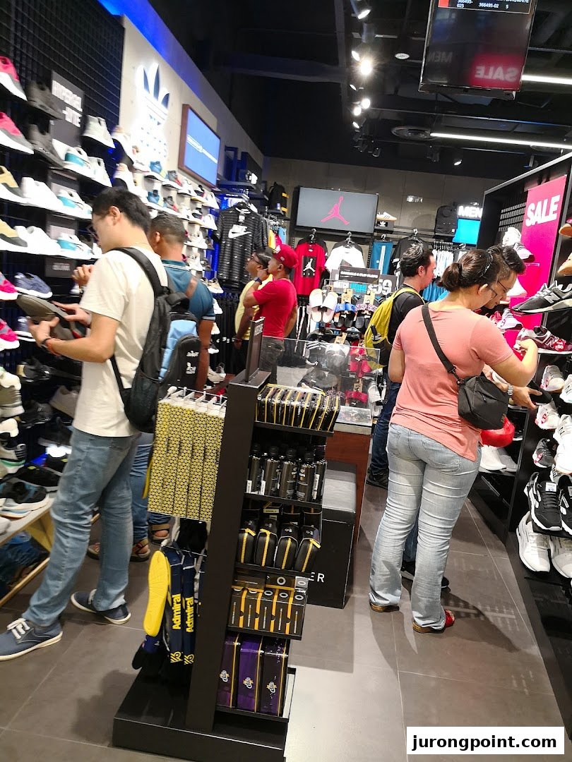 JD Sports image 7