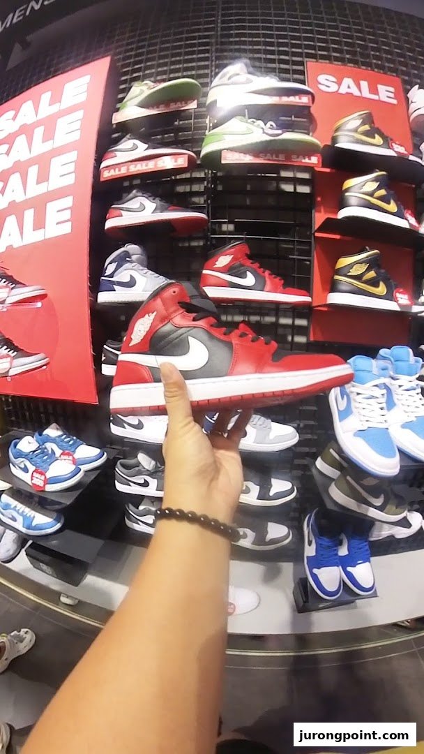 JD Sports image 24