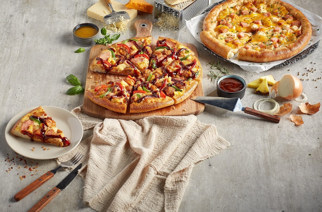 Pizza Hut image 3