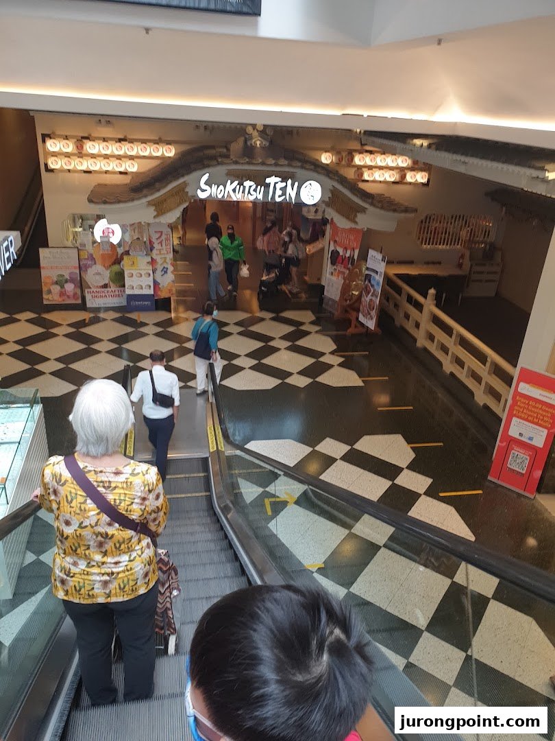 Skechers image 18