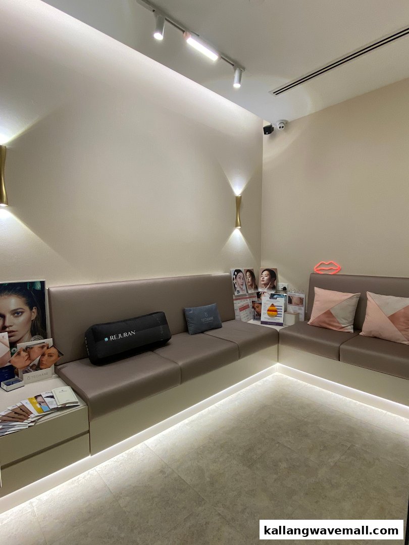 A modern and comfortable waiting area inside Venusia Medical Aesthetics Clinic, featuring plush seating and subtle lighting.